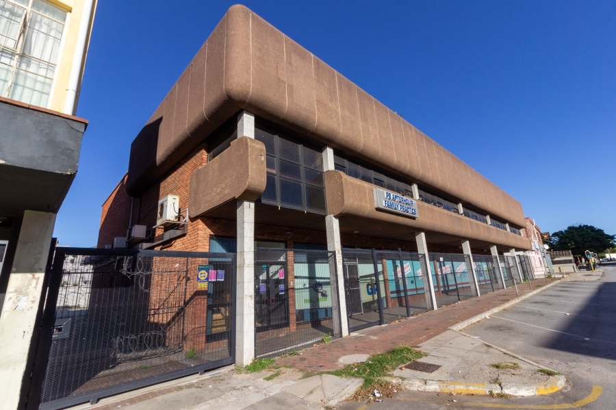 To Let commercial Property for Rent in Richmond Hill Eastern Cape